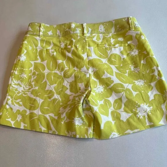 The Limited‎ Floral Print Shorts Casual Summer Cute Green White Size 4 - Image 12
