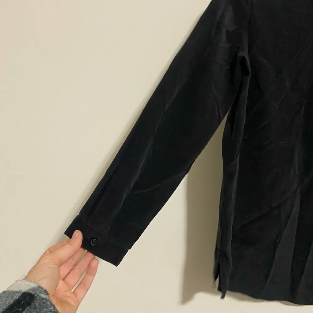 Amanda Uprichard Black 100% Silk Button Front Blouse size small - Image 7