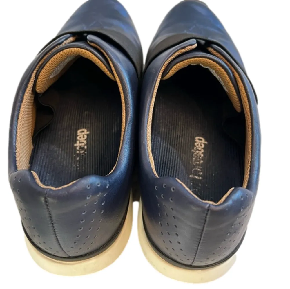 Vionic Codie Sapphire Blue (Navy) Camo walking shoe, size Women’s 7, EUC - Image 7