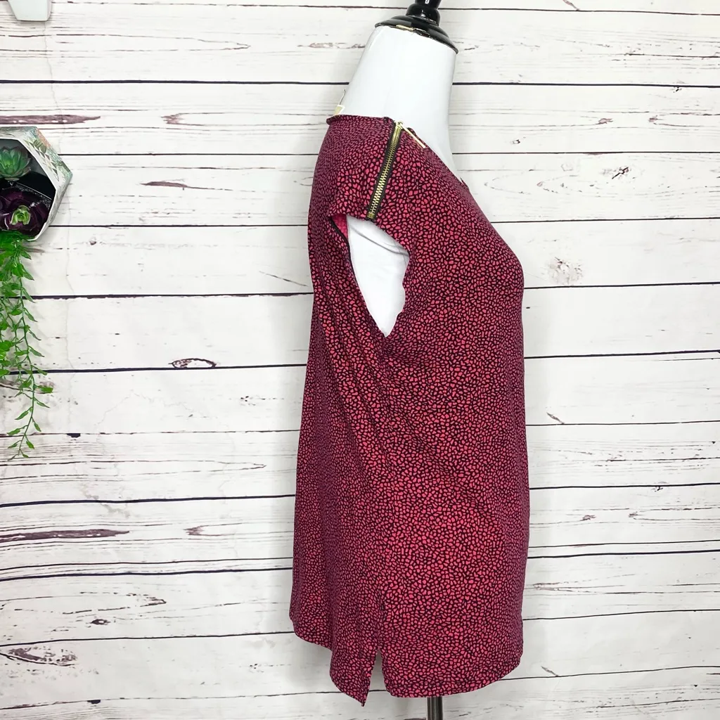 Michael Kors Hot Pink & Black Zipper Detail Studded Logo Top Size Small - Image 8