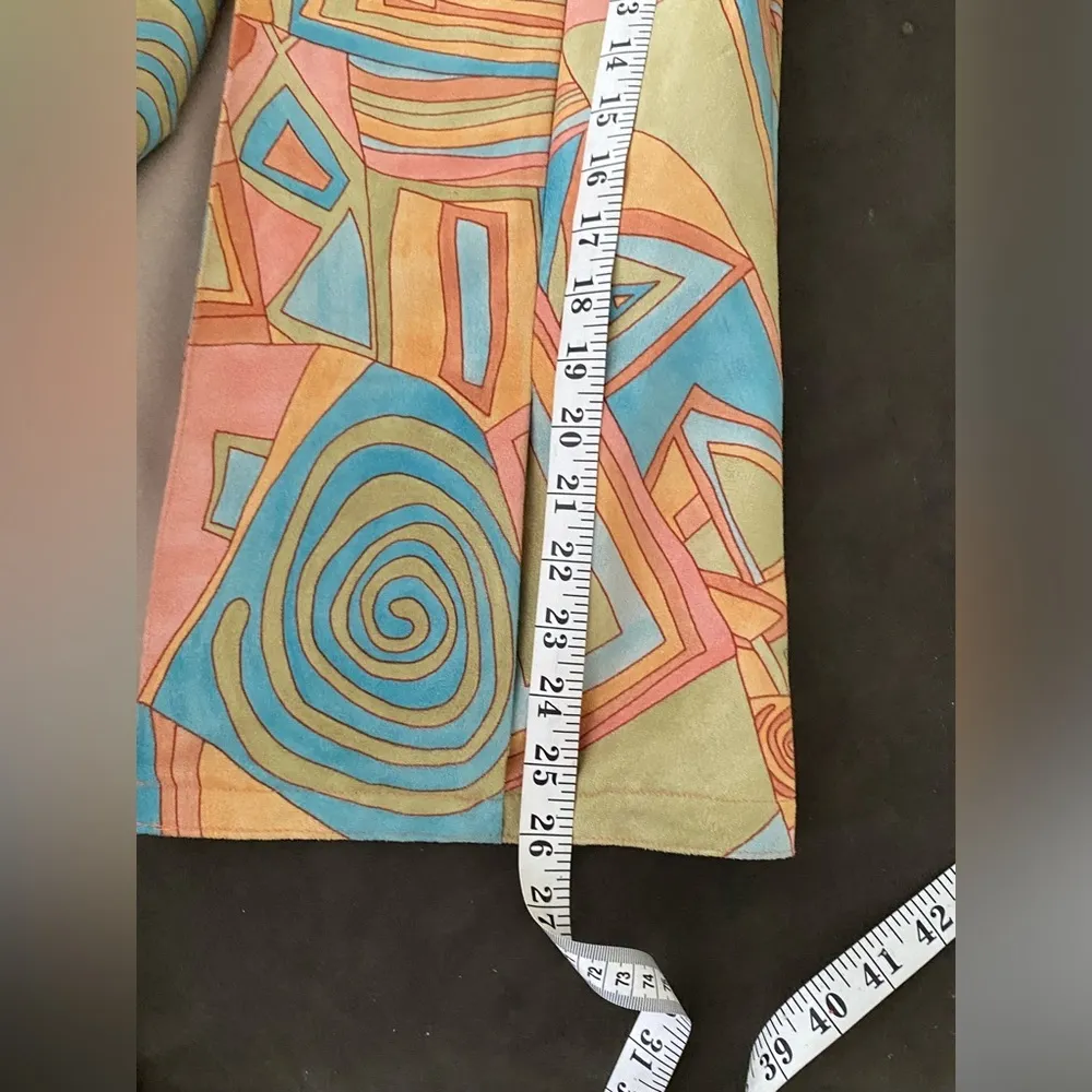 Beautiful Unbranded pattern multicolor loose fitting/freestyle jacket. Tan Size L - Image 3