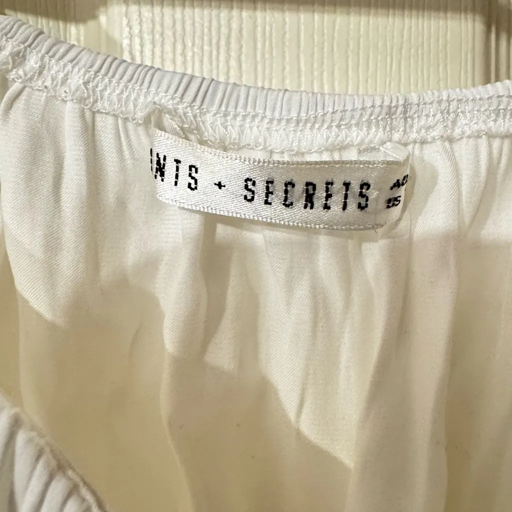 Chic White Puff Sleeve Tie-Front Blouse - Image 3