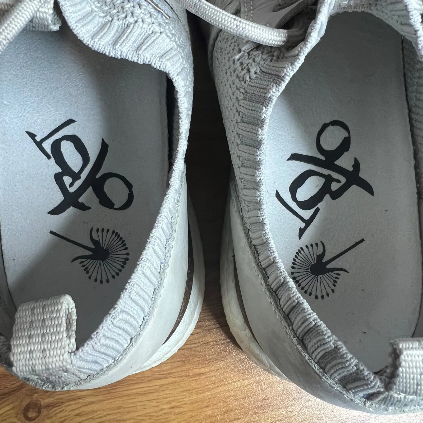 OTBT Speed Sneakers Mist Womens Size 9 Gray Suede Knit Lace Up Low Top NEW - Image 2