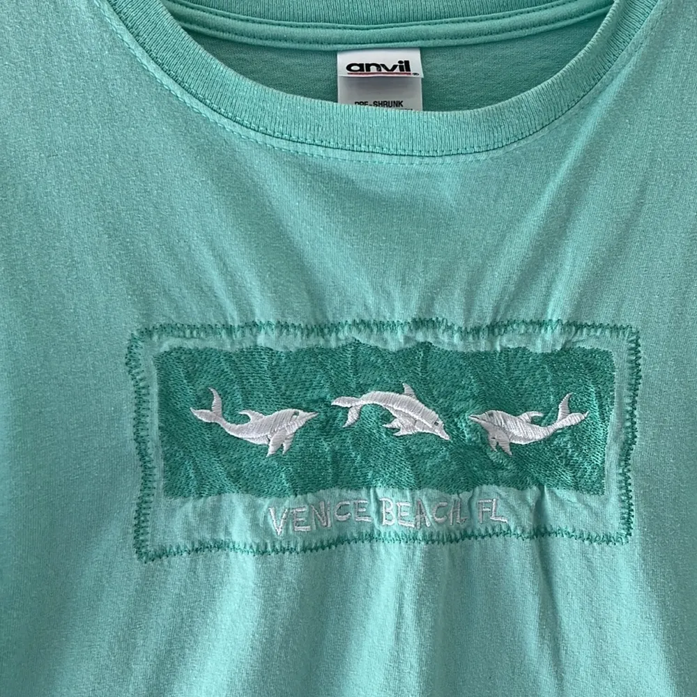 Embroidered Venice Beach Shirt Sleeve Tee Size M - Image 2