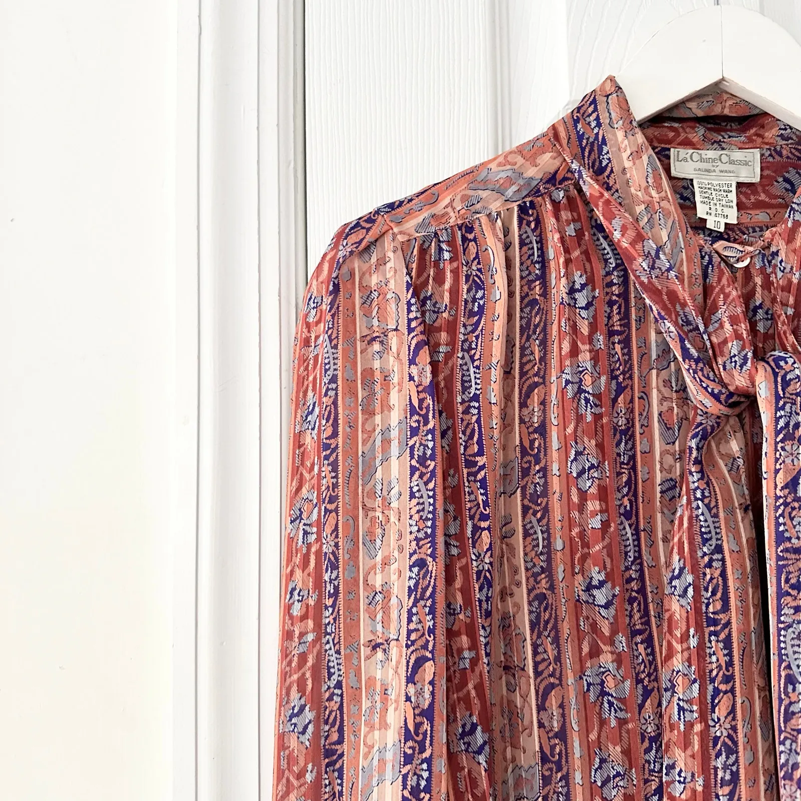 Le Chine Classic Galinda Wang Taiwan 70s Retro Vintage Tie Neck Secretary Blouse Red Size 10 - Image 2