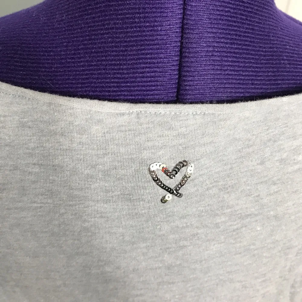 Victoria’s Secret Gray Silver Sequin Angel Long Sleeve T-Shirt Top Size Small - Image 6