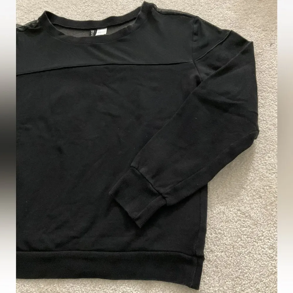 H&M Divided Black Longsleeve Crop Top Size M Medium #B2 - Image 5