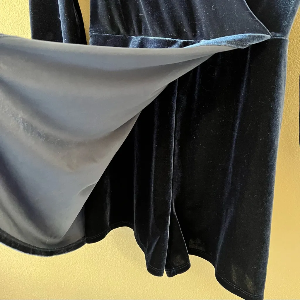 Urban Outfitters Velour Romper Skort Womens XS Extra Small Navy Dress Outfit - Image 3