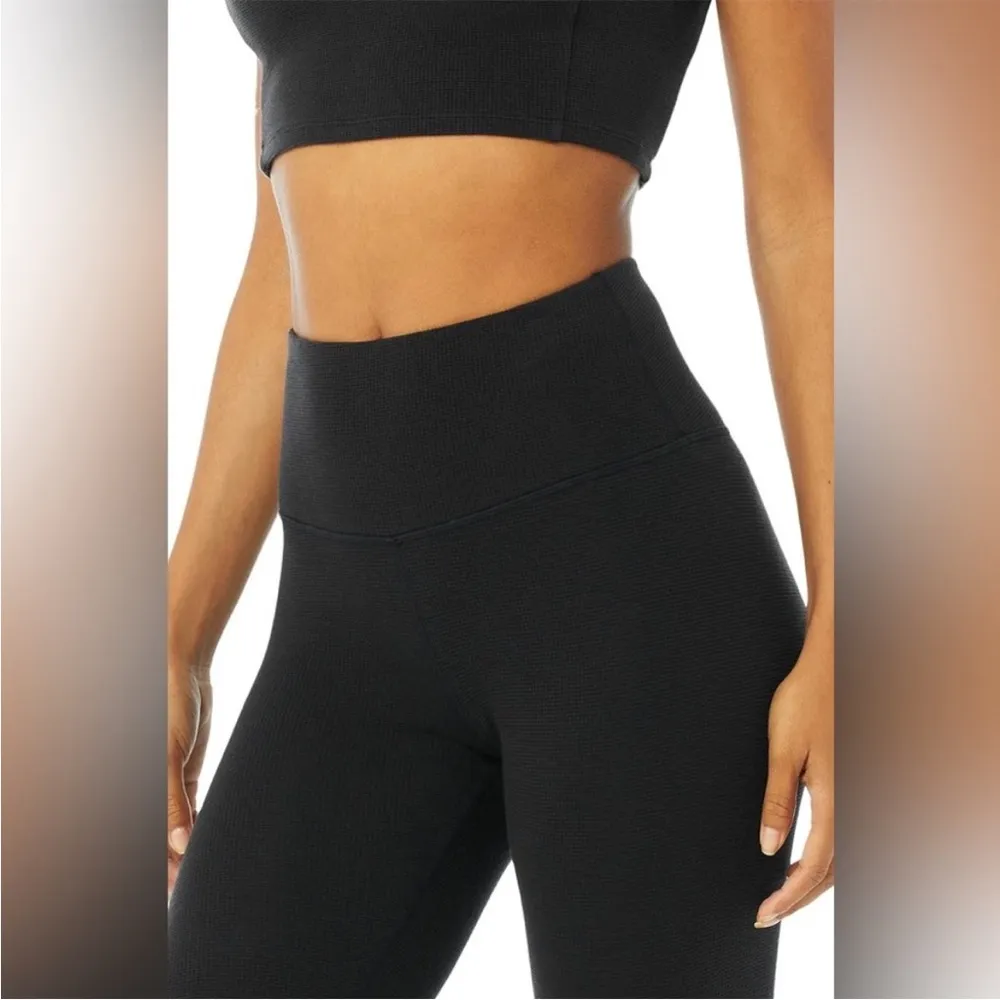 High-Waist Micro Waffle Low Key Leggings - Image 10