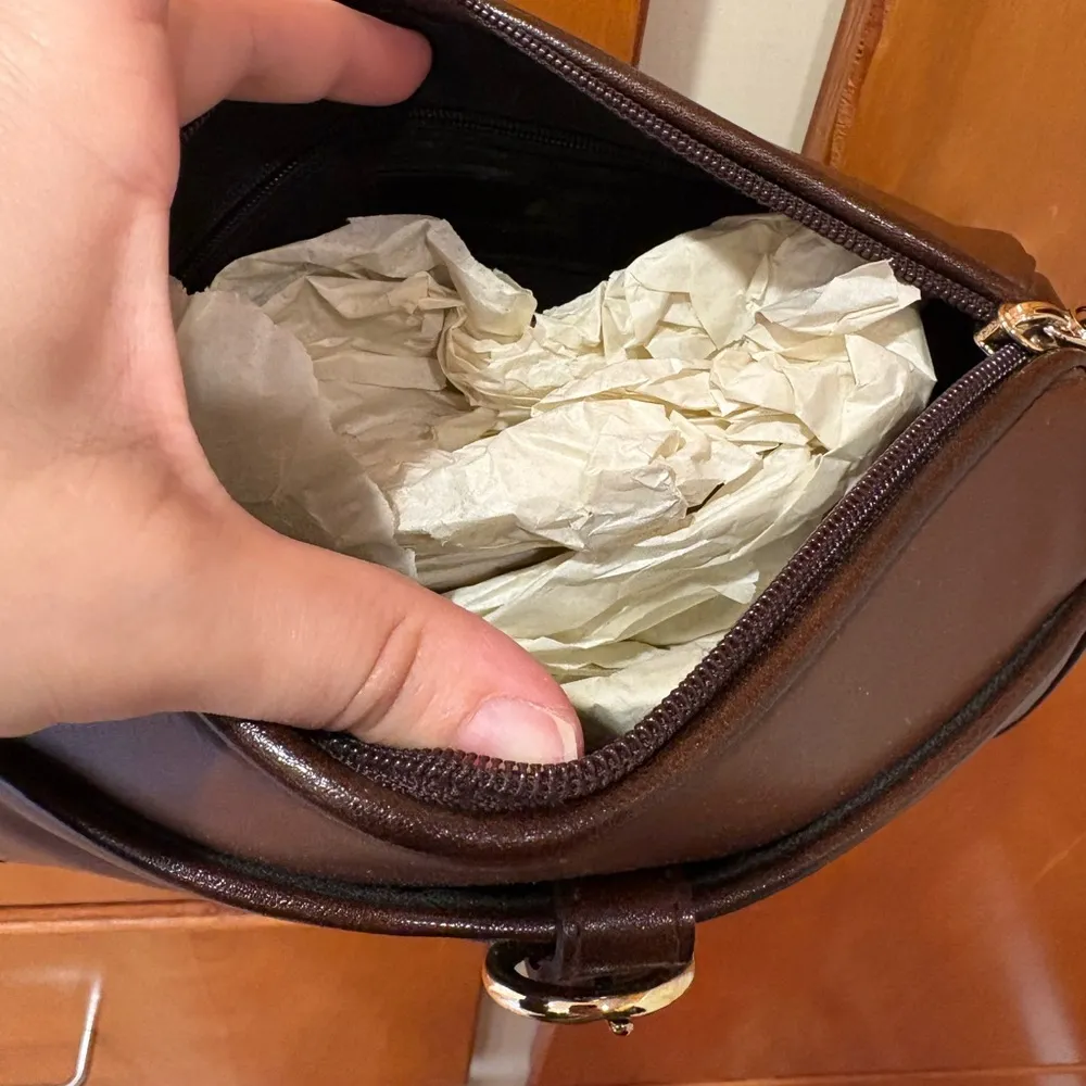 Vintage Liz Claiborne Brown Crossbody Bag NWOT - Image 5