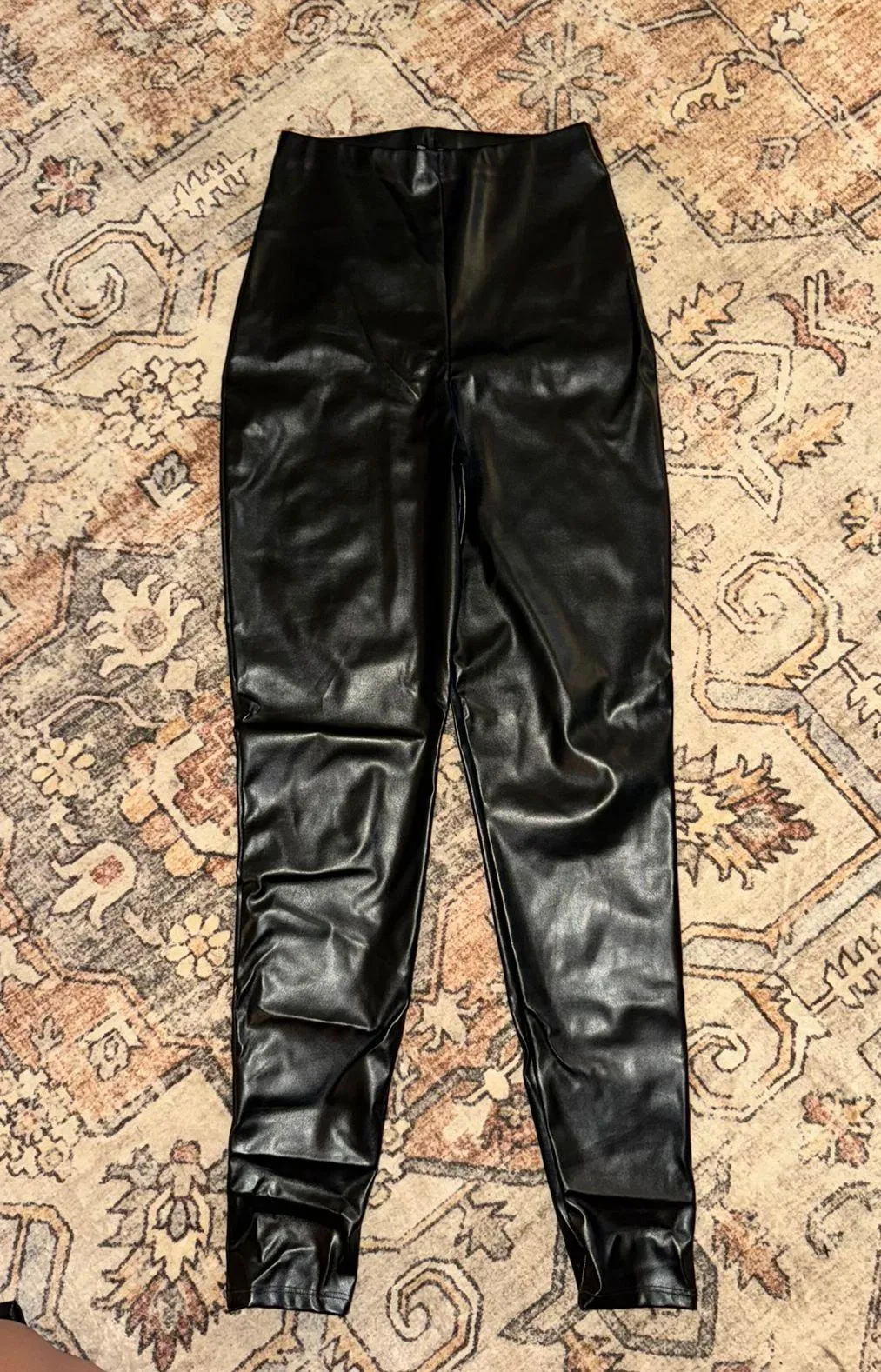 Pretty little thing leather leggings - Image 2