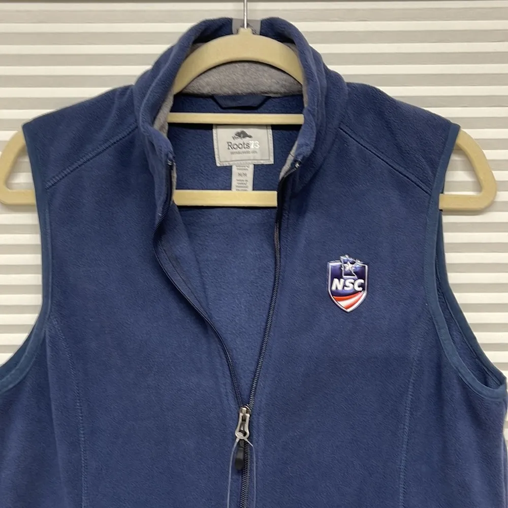 Roots 73 NWT Willowbeach Blue Microfleece NSC Zip Up Vest Size Medium - Image 2