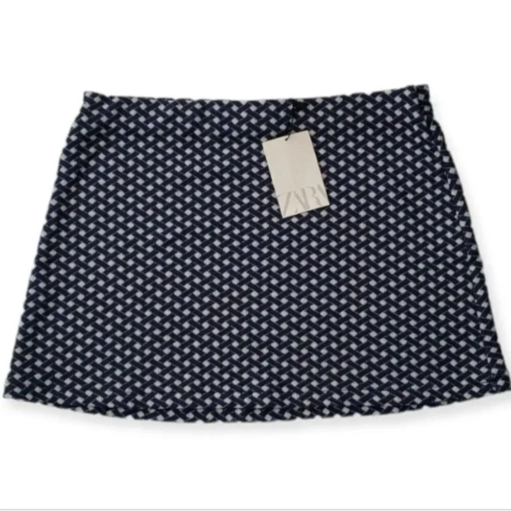✨Zara Navy Pattern Mini Skirt✨ - Image 2