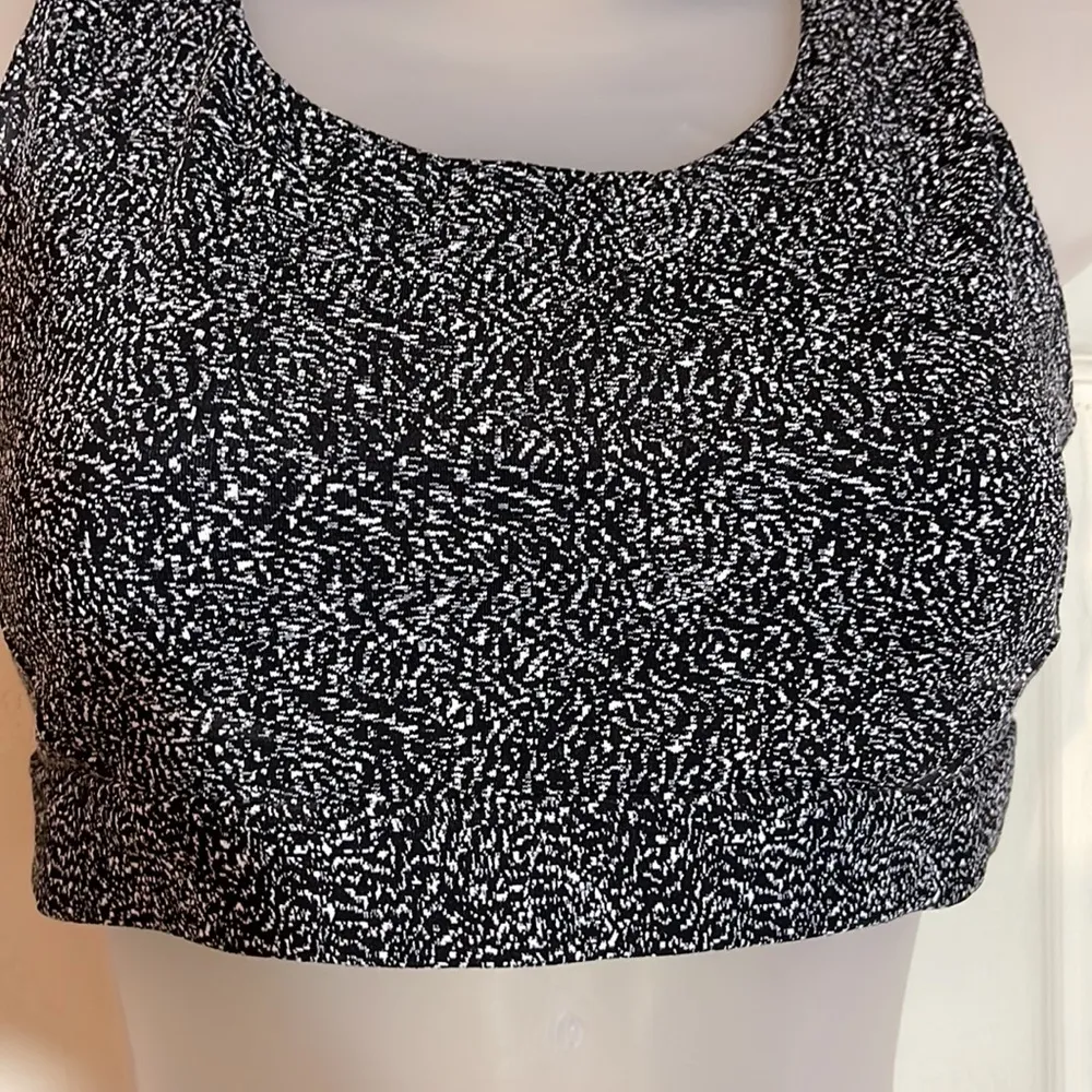 Athleta Marbled Black Gray and White Racerback Sports Bra M Medium - Image 6