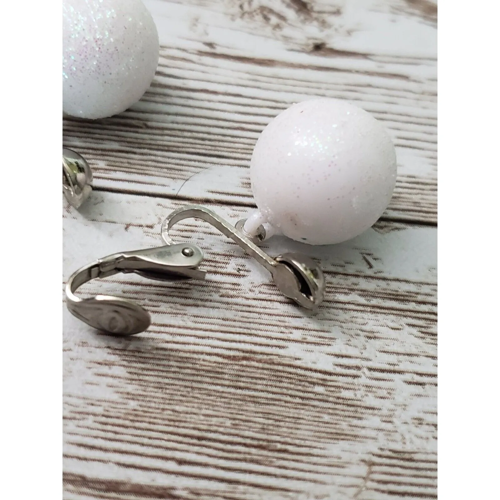 Vintage Clip On Earrings - Image 5