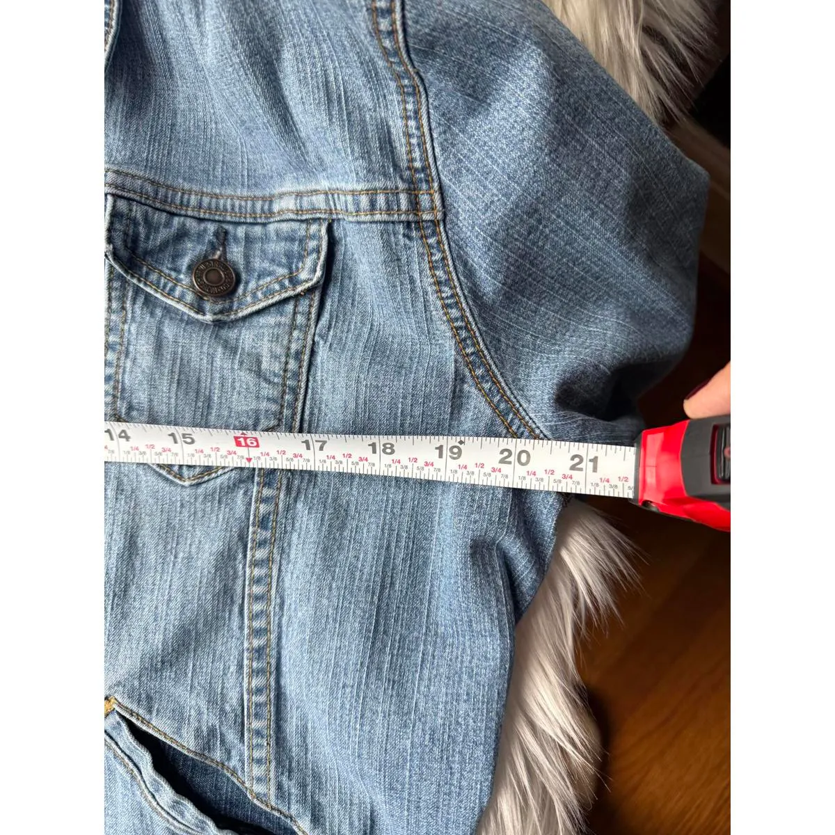 Levi Strauss Signature Women's Denim Jacket Size Large - Image 4