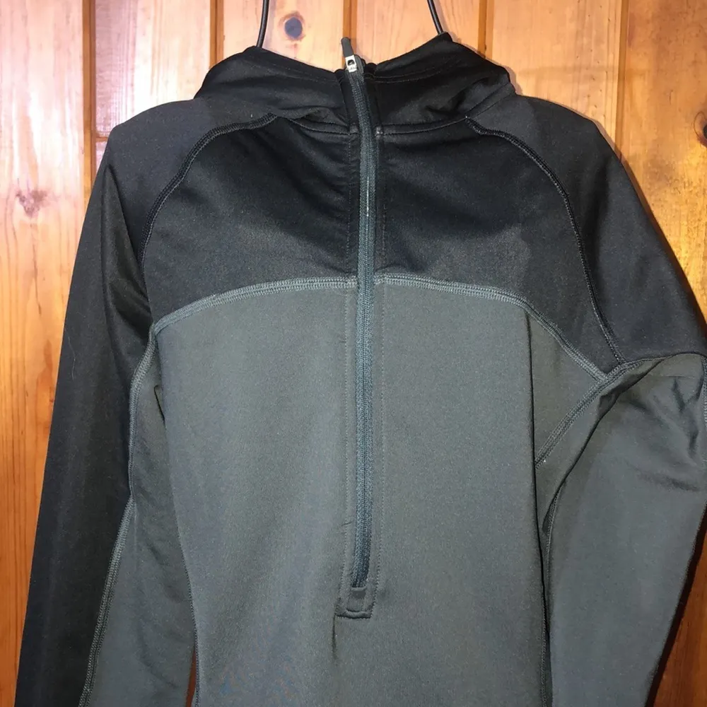 Nike pro quarter zip sweatshirt gray/black athletic size small workout top​ - Image 4