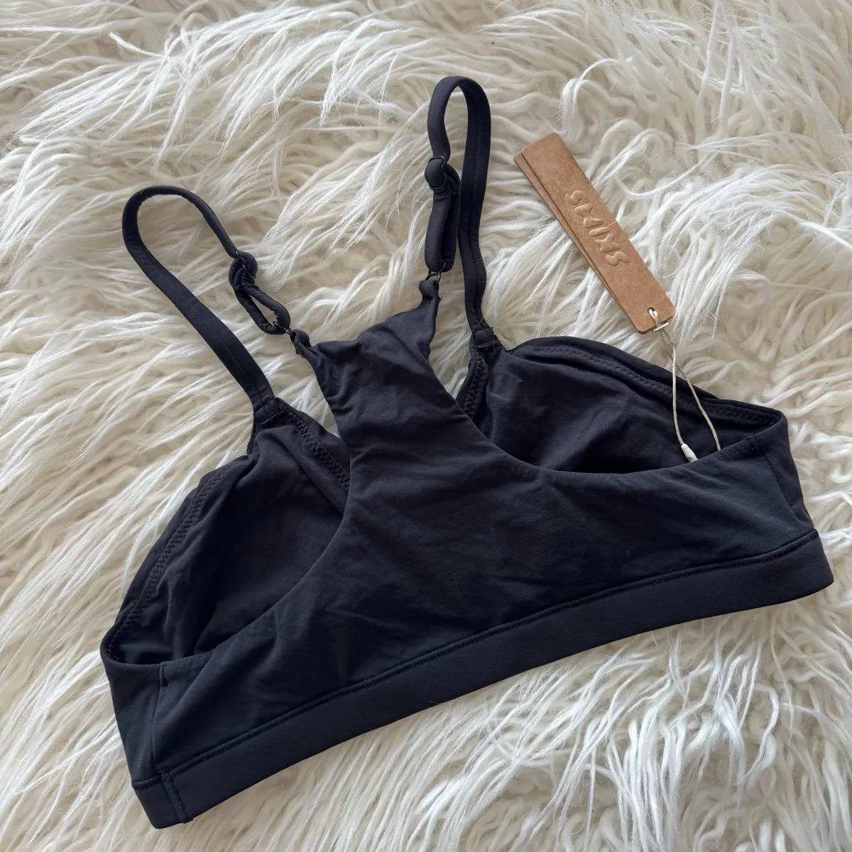 Skims Fits Everybody Racerback Plunge Bralette Onyx Size Small - Image 8