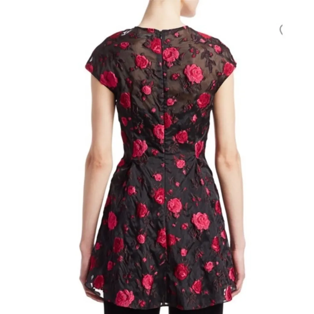 LELA ROSE
Cap Sleeve Rose Peplum Top Size 4 - Image 73