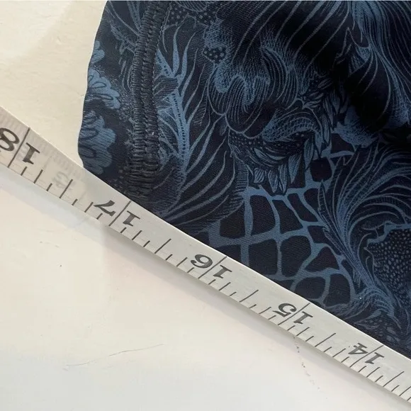 Lululemon Train Times Crop (17") Nouveau‎ Mach Blue Black | SIZE: 6 EUC W6AHYS - Image 5