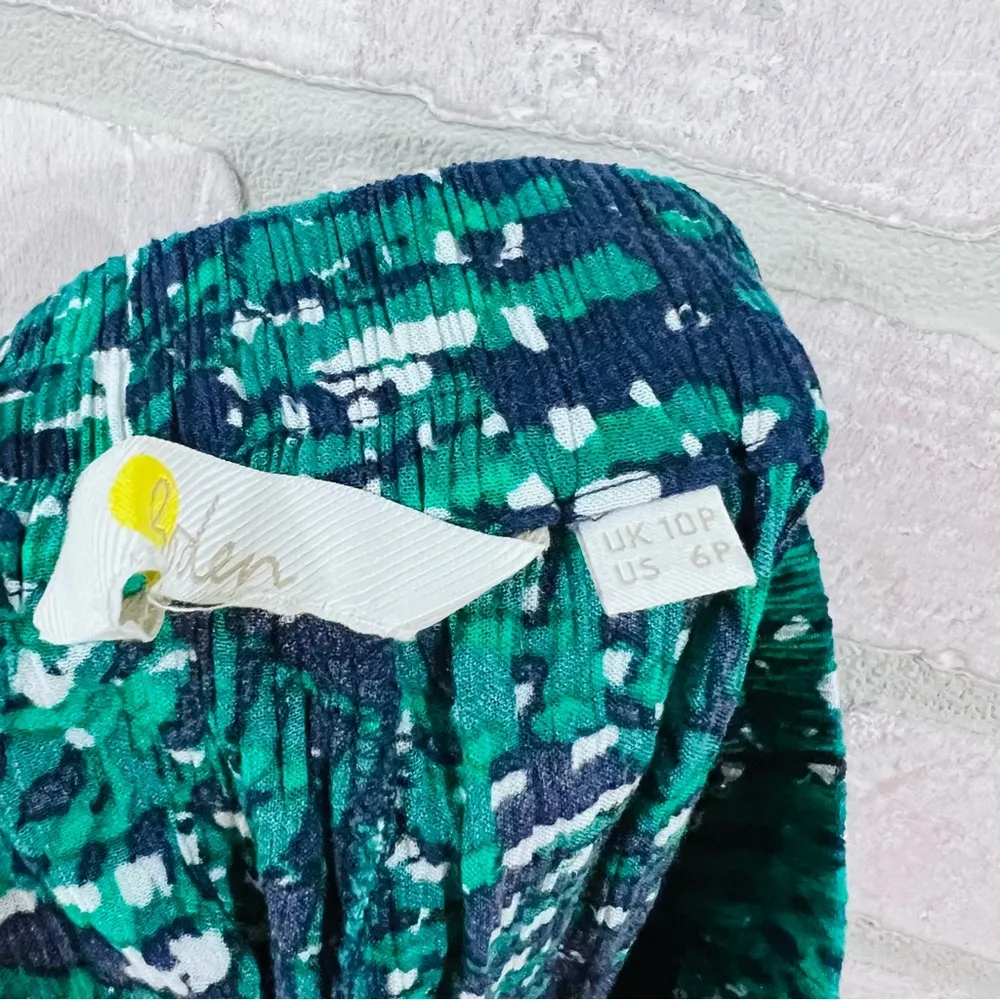 Boden Bembridge Trousers in Green Leaf Print Size 6P - Image 10