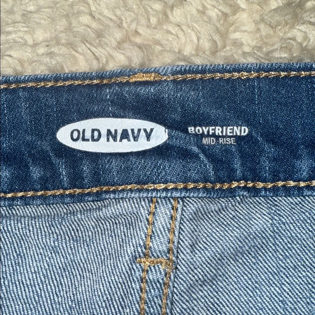Women’s Old Navy Boyfriend Shorts - Image 3