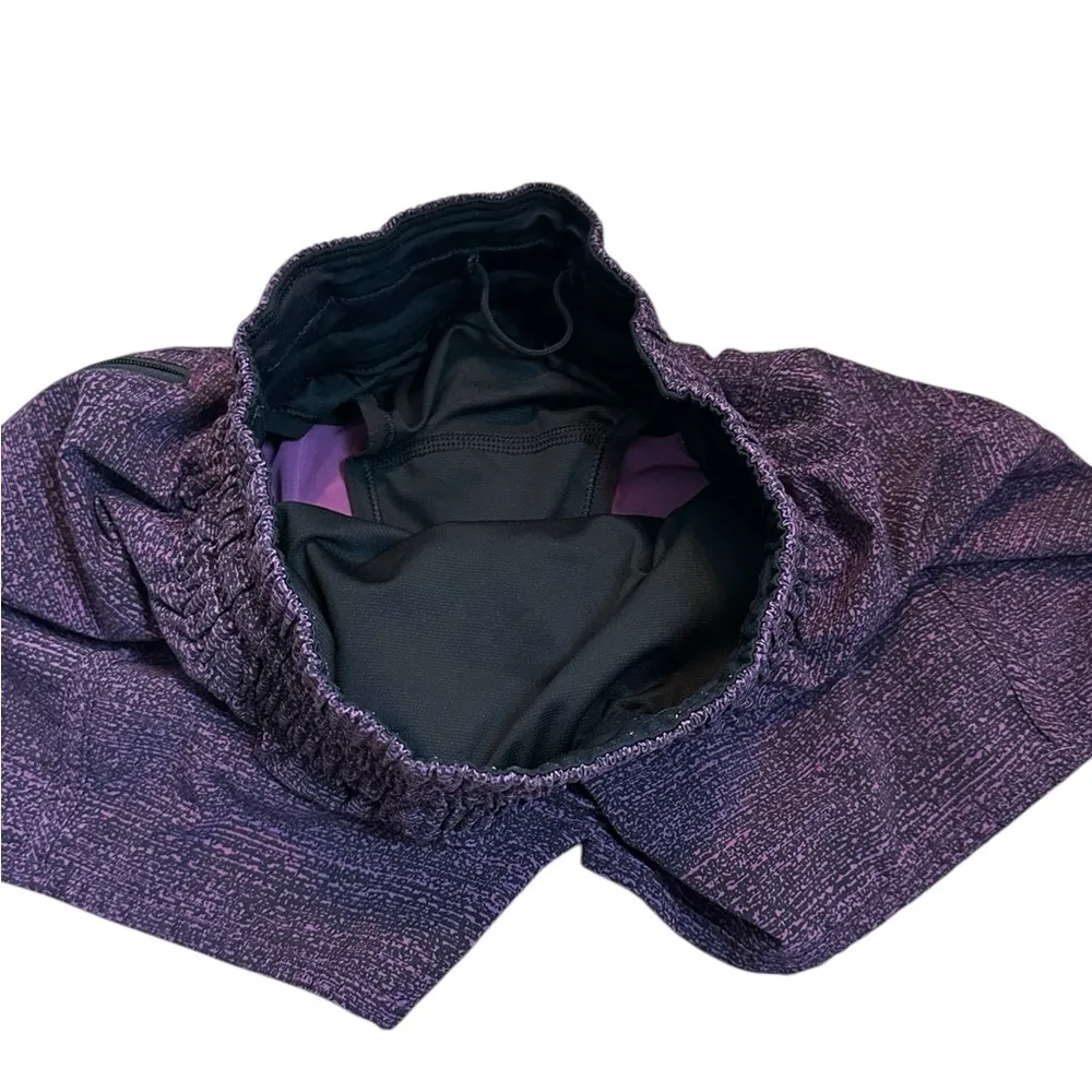Lululemon Tracker Short V *4" Athleisure Run Athletic 
Size 4 Purple - Image 5