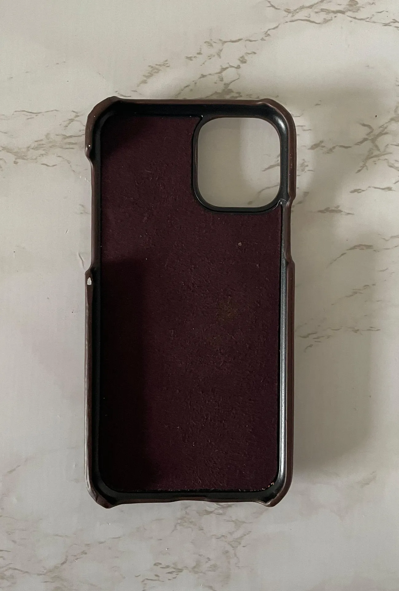 The North Face Iphone 11 pro Puffer Case - Image 2
