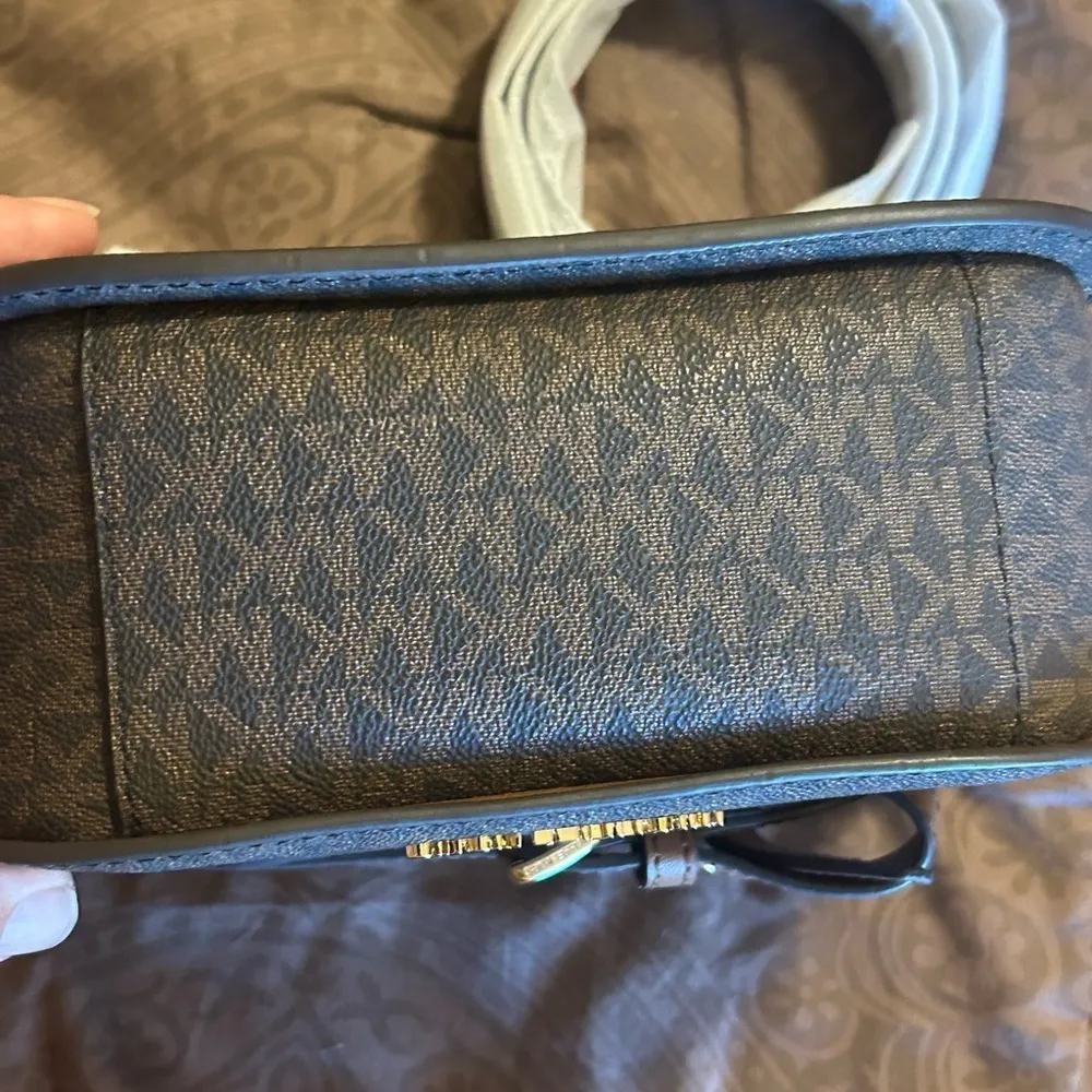 Michael Kors Michael  emila cross body - Image 10