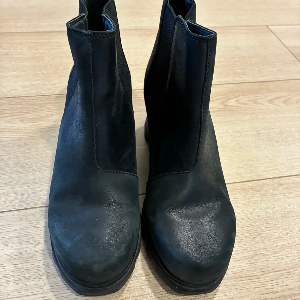 Sorel Women’s Joan of Arctic Wedge Ankle Booties Leather Black Size 7.5 Wide - Image 4