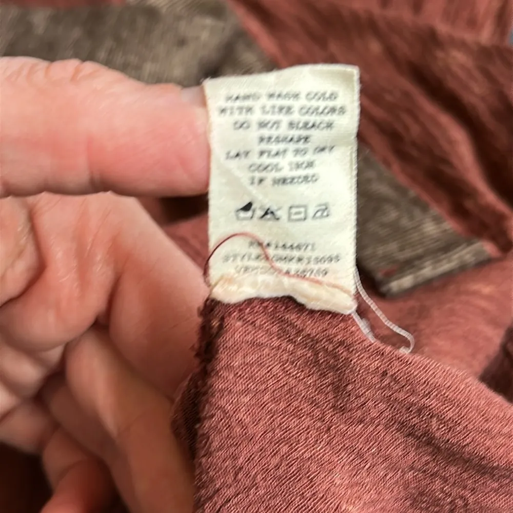 Gimmicks by BKE Brick Crochet Trim Paisley Inset Button Top Boho Hippie Western - Image 6