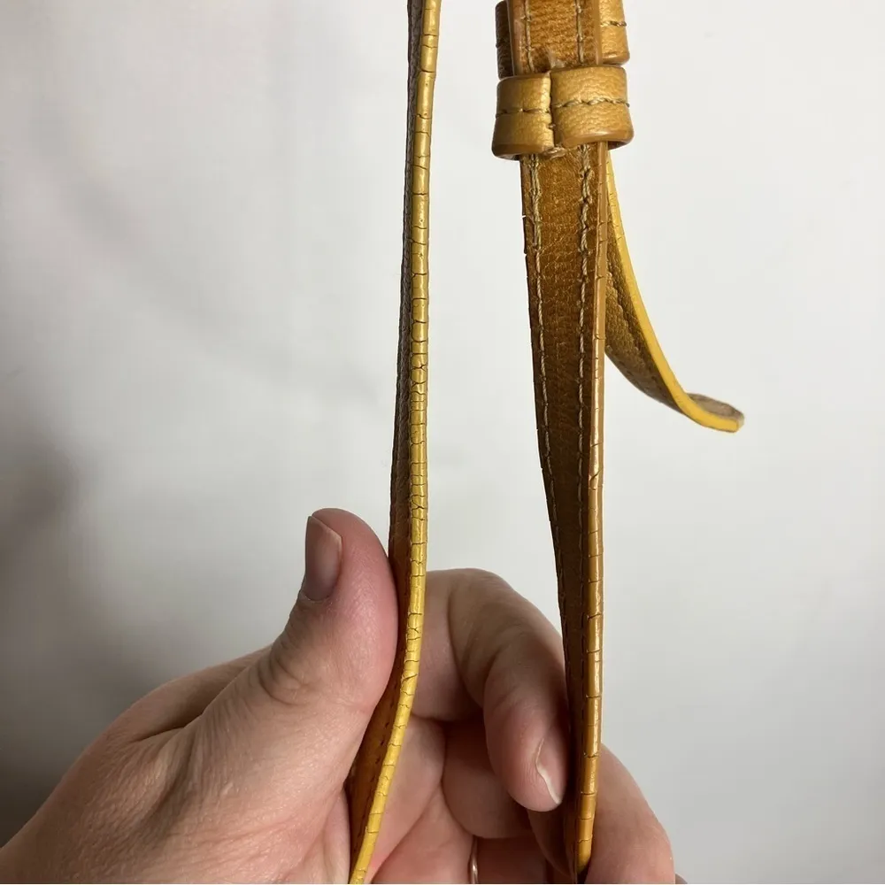 C & C‎ California golden yellow leather crossbody bag small size - Image 12