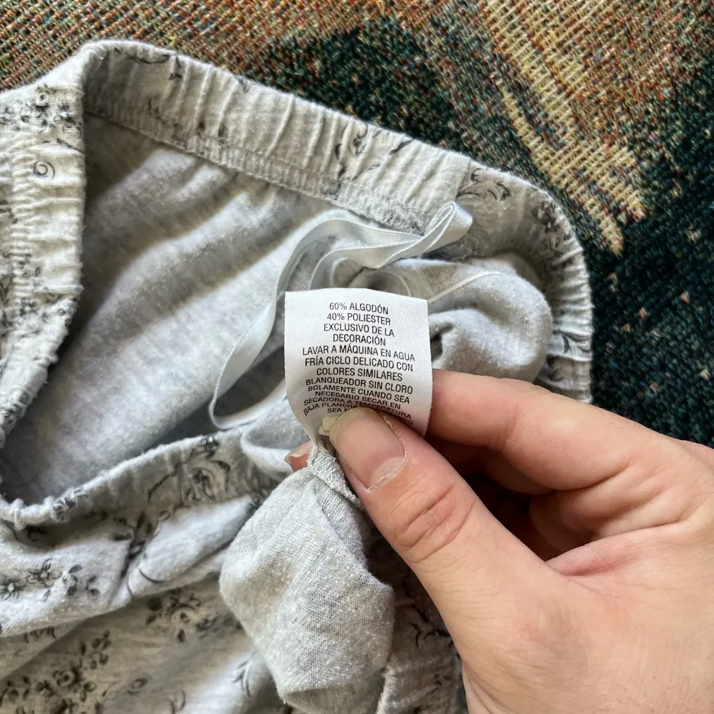 Charter Club Intimates Floral Pajama Pants Women’s L Gray Lightweight Lounge - Image 15