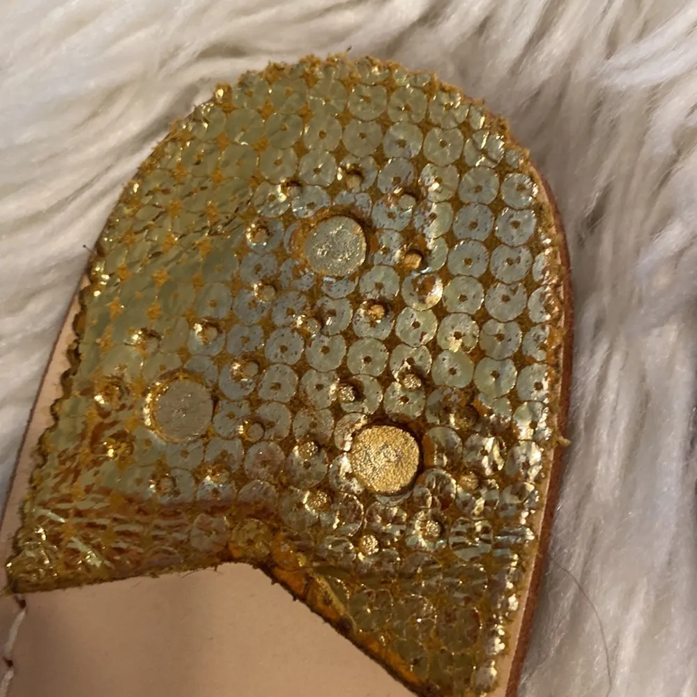 Jack Rogers Sandals size 7 M excellent condition color is gold - Image 5