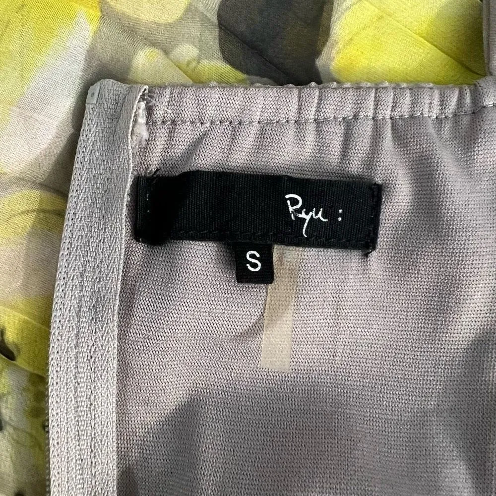 Ryu yellow floral accordion pleated halter maxi dress - Image 8