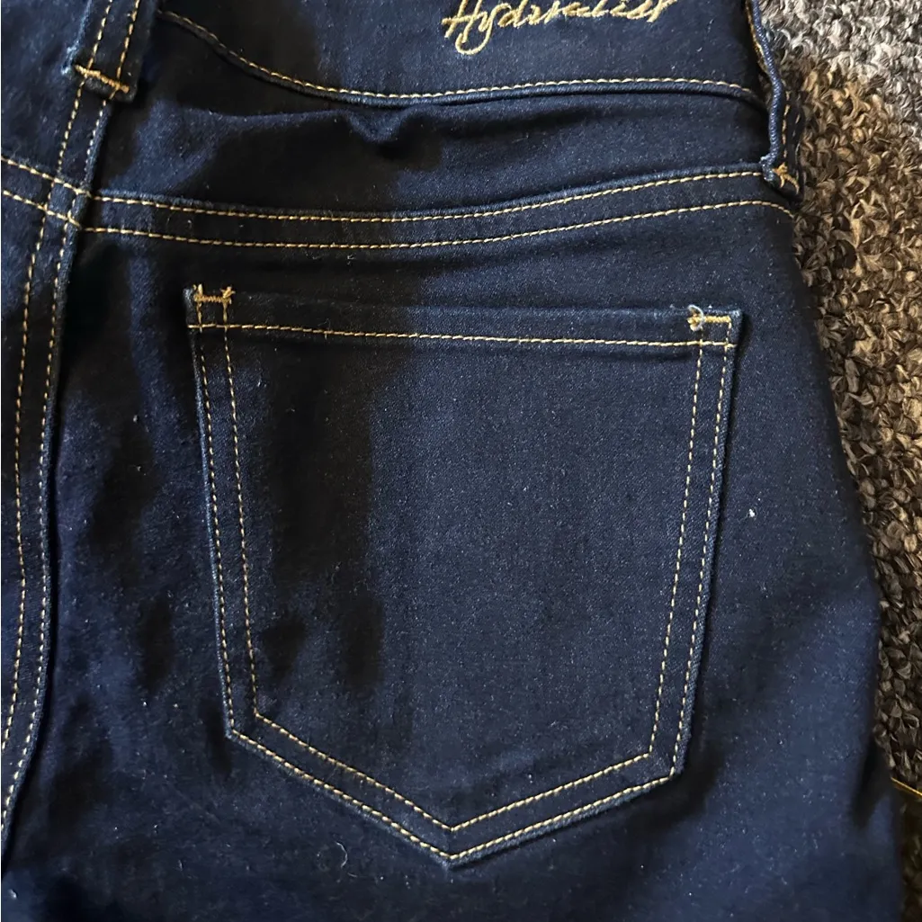 Eddie Bauer Women's Dark Skinny Jeans - Image 4