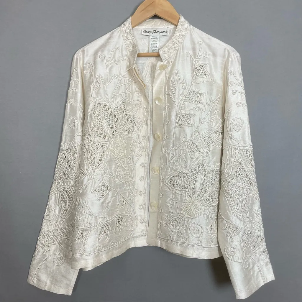 Silk Jacket White Ivory Beads Lace Shell Buttons Norm Thompson Medium Elegant - Image 10