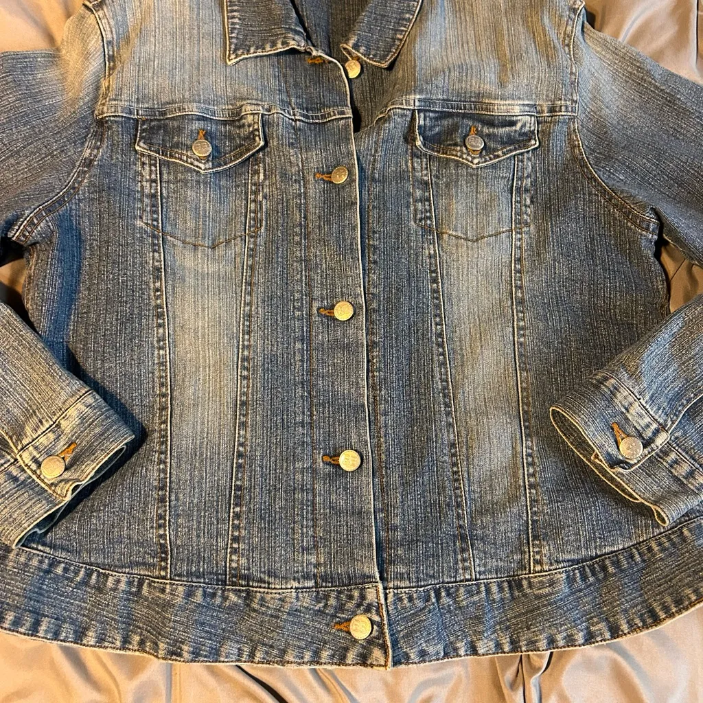 Bit & Bridle for Her XXL Blue Denim Jean Jacket Button Front Long Sleeve Fitted - Image 3