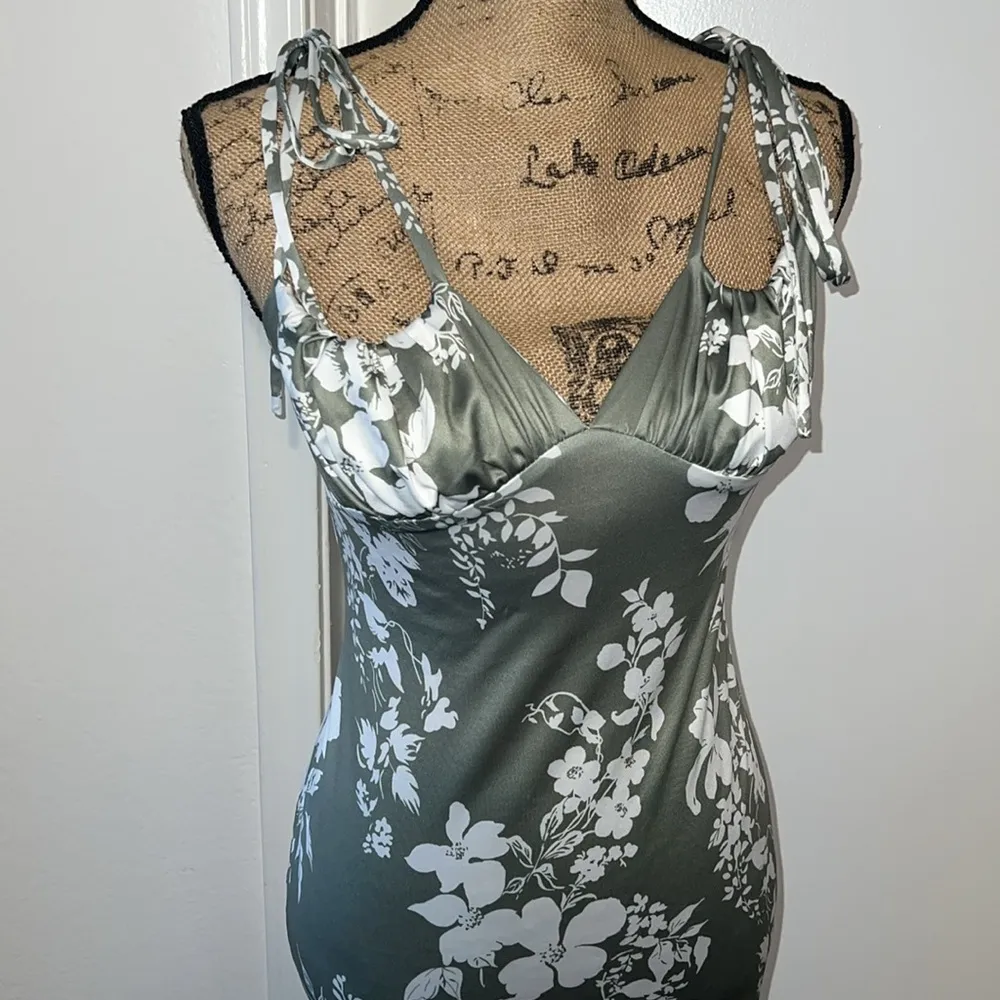 Multi strap Floral Slip Dress Green Size M - Image 3