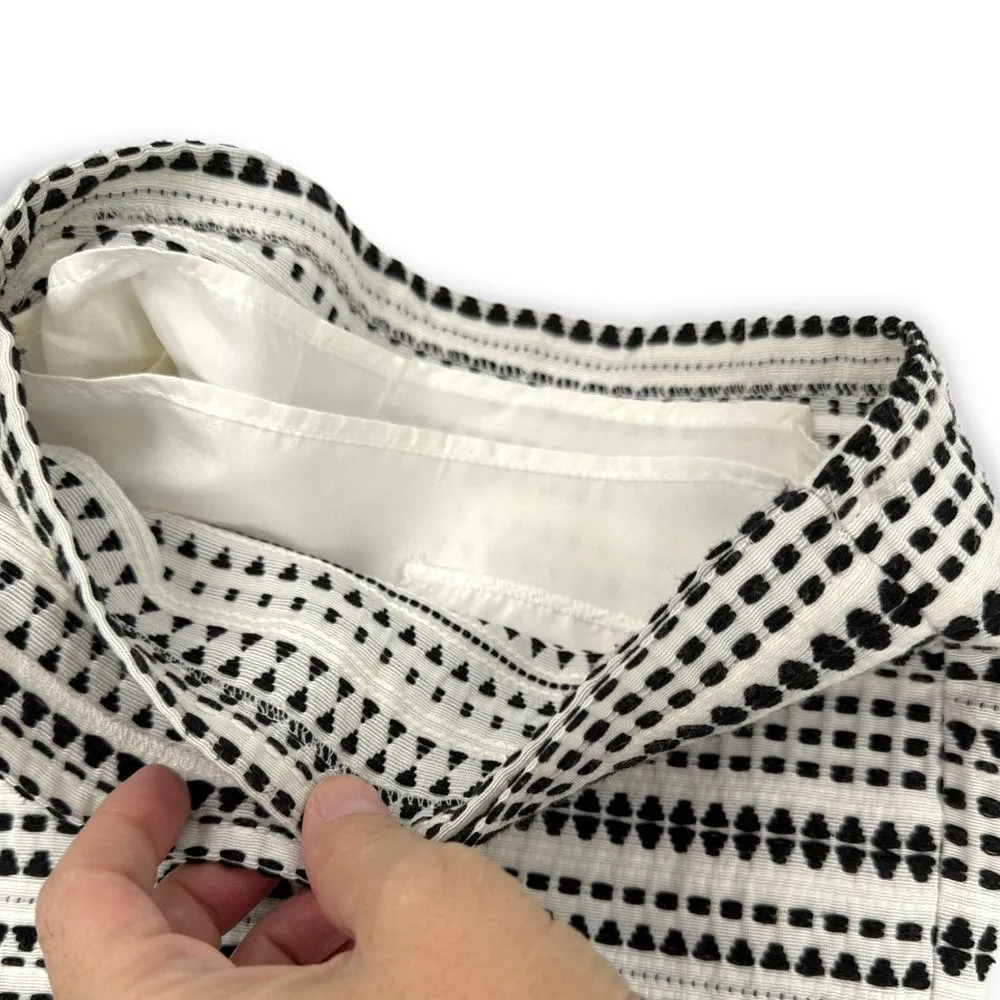 Cupcakes and Cashmere | Size 0 | Textured Lined Black and White Knit Skirt Skort - Image 5