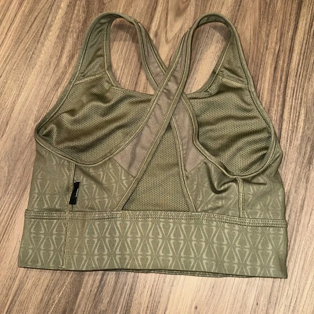 Nike Dri-FIT Sports Bra Medium Support Cross Back Olive Green swoosh heart Small - Image 3