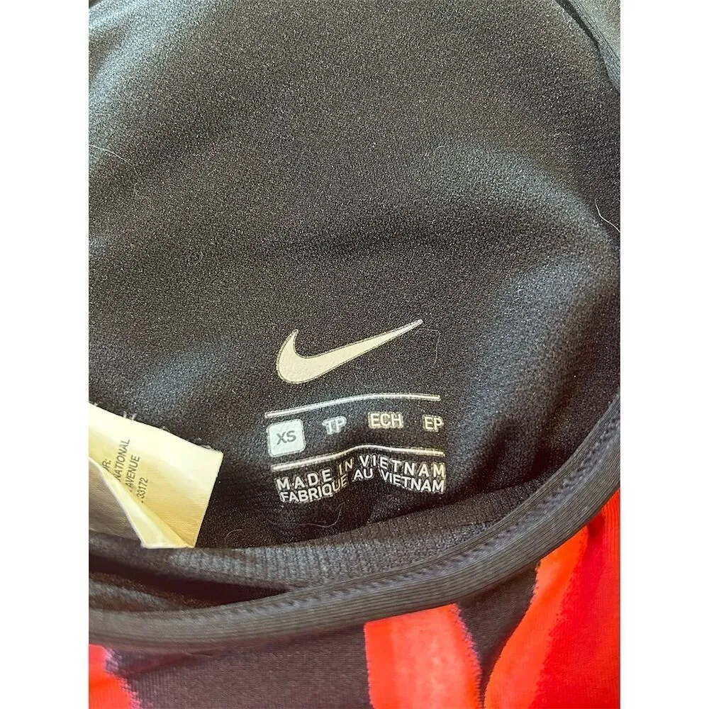 Nike Women's XS Red Graffiti Racerback Tankini Top Padded Swimwear - Image 8