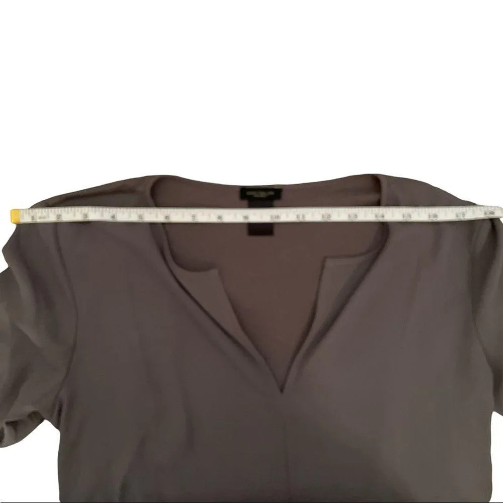 Ann Taylor Gray Long Sleeve V-Neck Pull On Silver Button Sleeve Blouse Size XS - Image 13