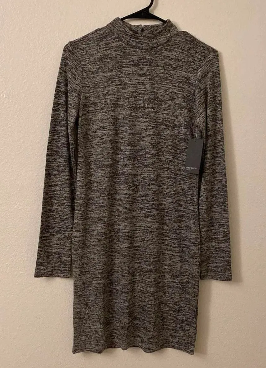 Mock Neck Long Sleeve Shift Dress - Image 3