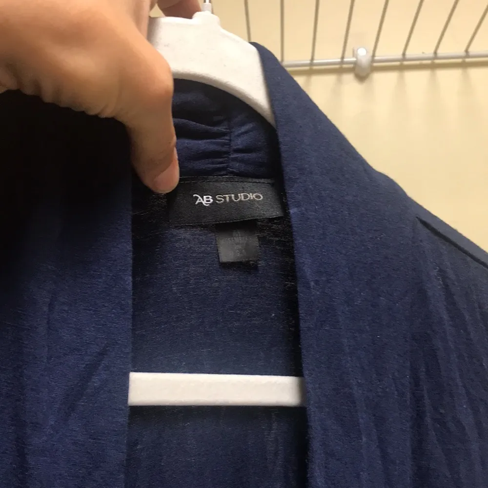 AB Studio navy handkerchief hem light cardigan - Image 4