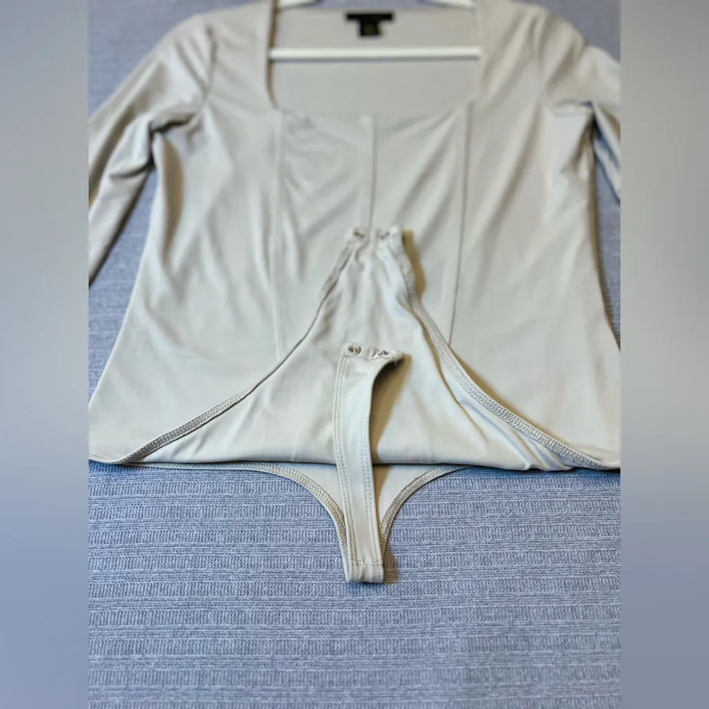 House of Harlow 1960 Cream Bodysuit Size Large‎ - Image 5