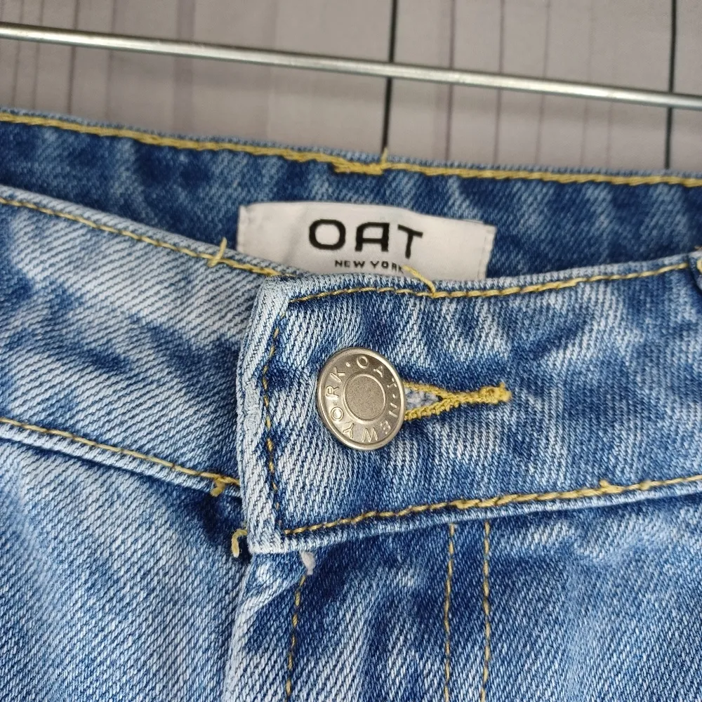 OAT New York Light Blue Distressed Women's Jeans Size 29 - Image 10