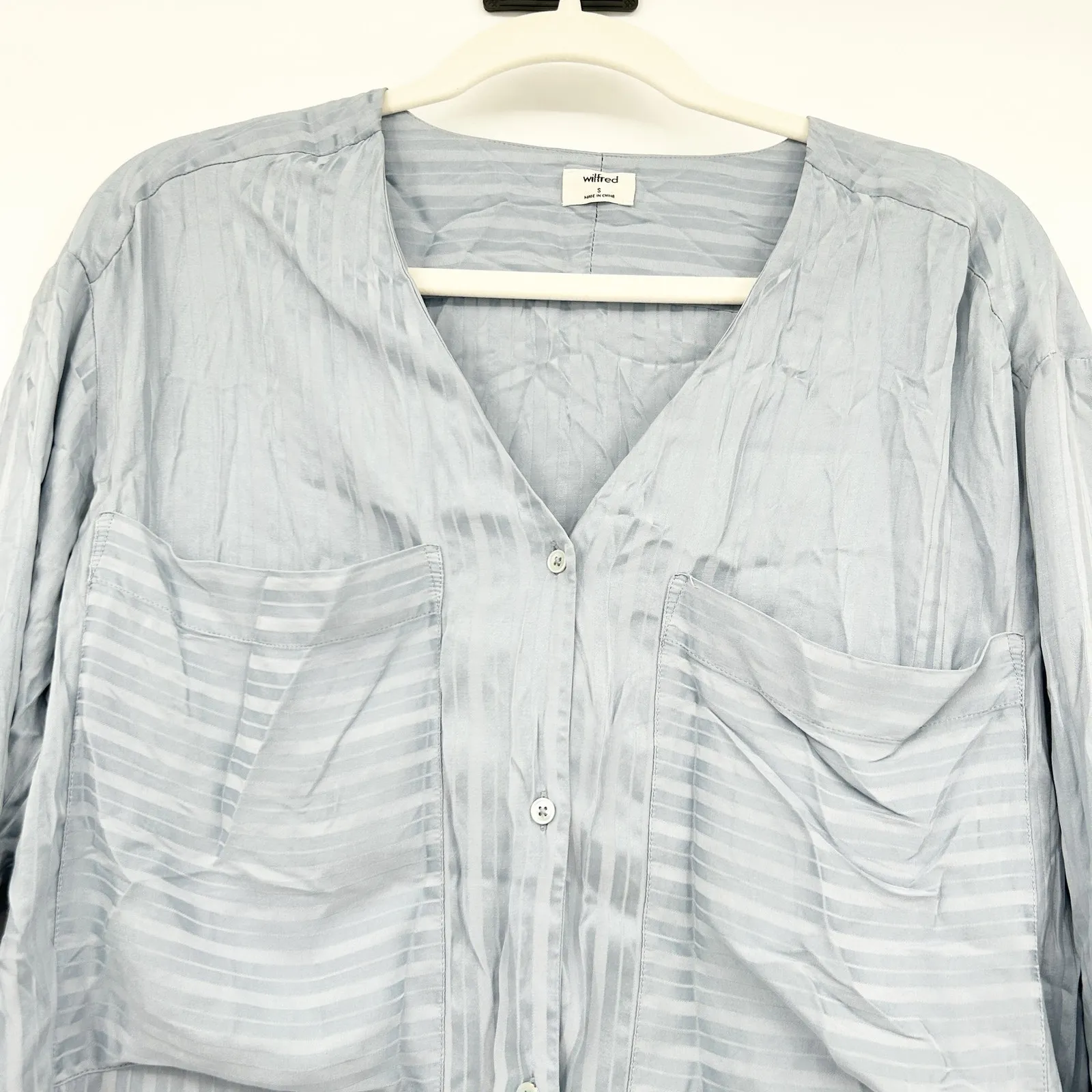 ARITZIA WILFRED Womens Silk Blend Striped V Neck Button Down Blouse Size S Blue - Image 4