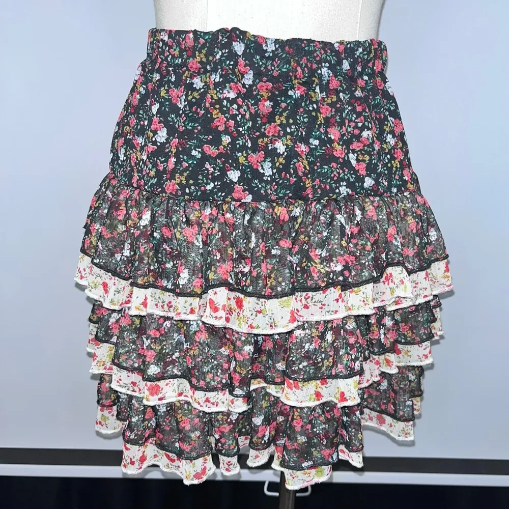 OLIVE des OLIVE Black Floral Poppy Tiered Ruffle Short Mini Skirt XS/S - Image 8