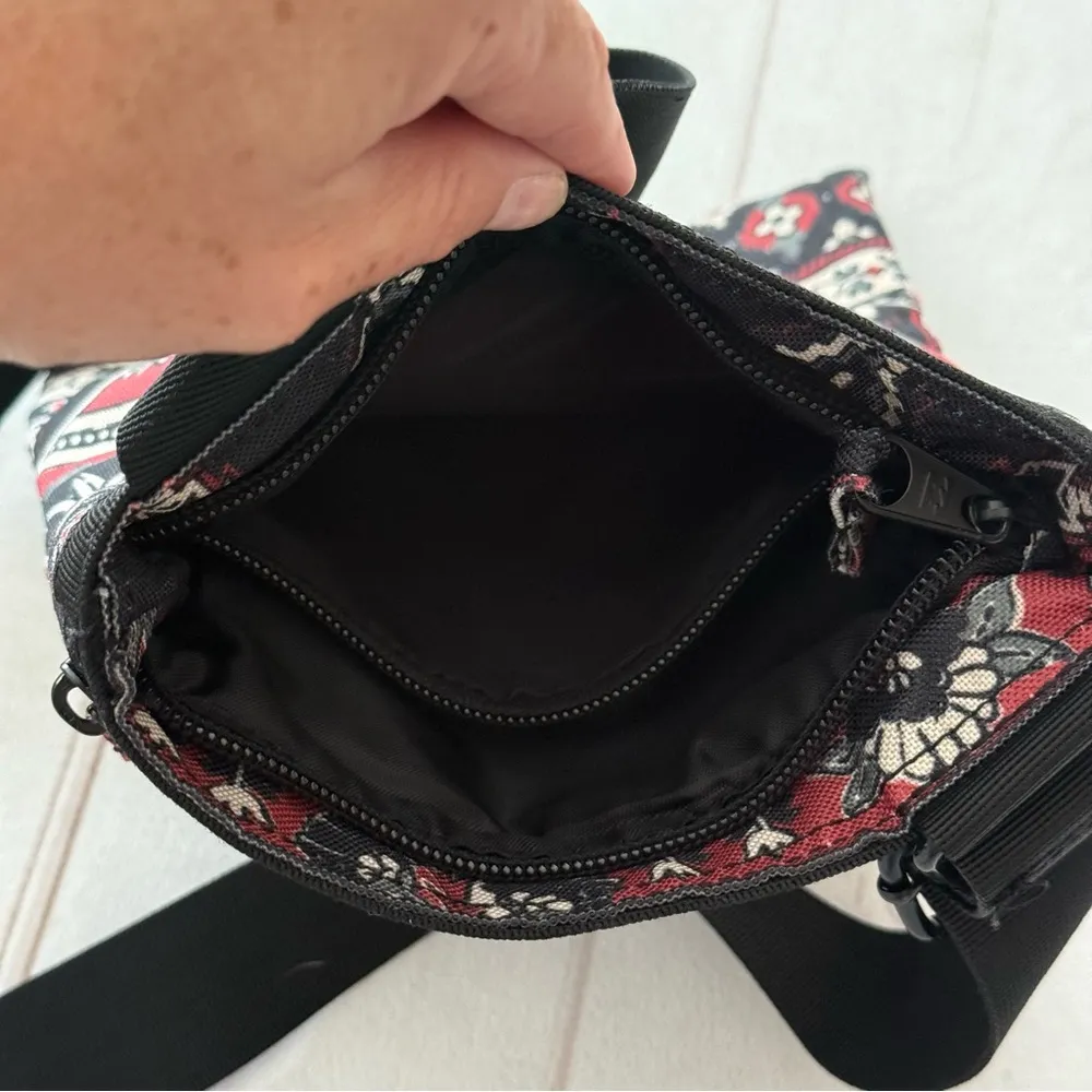 Billabong Aztec Print Multicolor Shoulder Crossbody Bag Purse Boho Casual Travel - Image 2